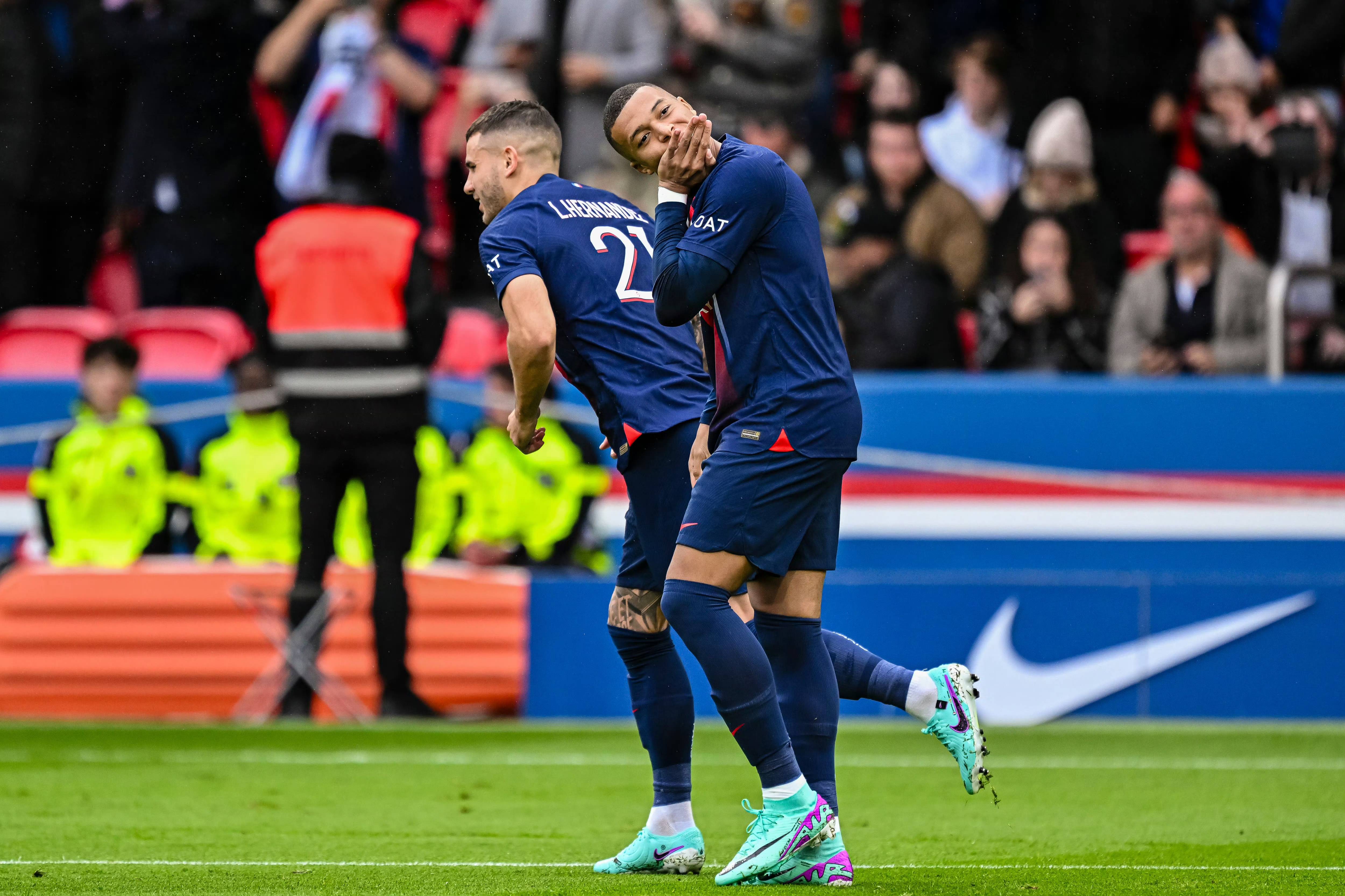 包含姆巴佩连续十二场比赛得分超过持续失利，RNG不断突破！的词条