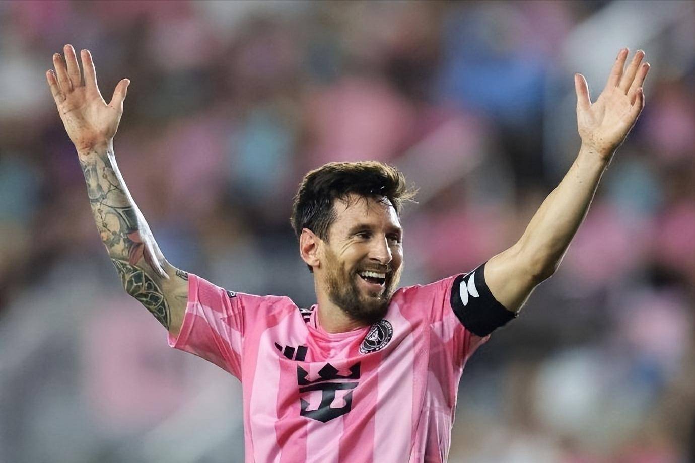 关于大比分获胜首场状态出色，C9观众沸腾！，梅西重返赛场全场沸腾不已的信息