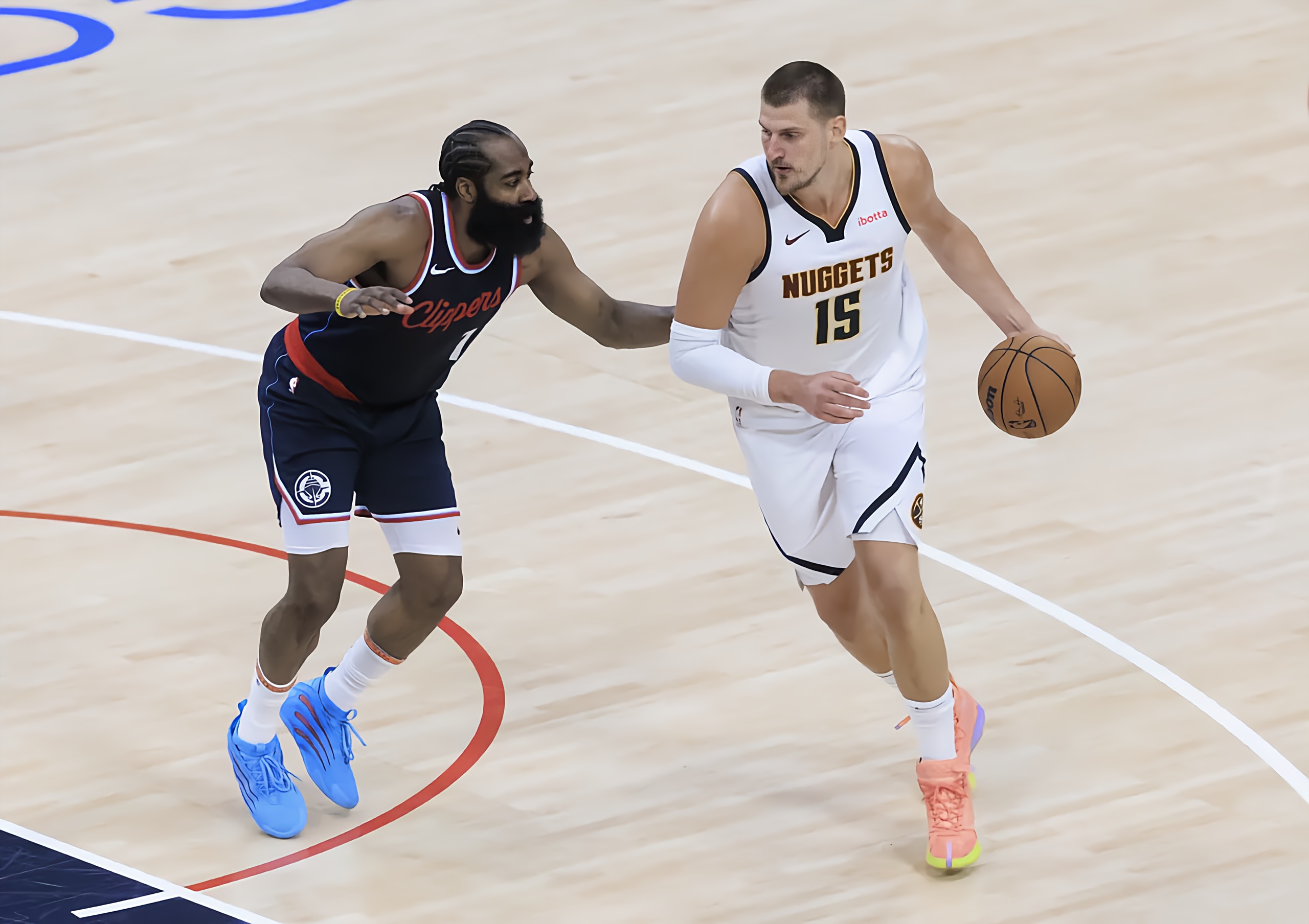 冲刺阶段NBA季后赛传出新动向;迈阿密热火篮板制胜;管理层表态——底气十足;轮换策略成焦点的简单介绍 冲刺阶段NBA季后赛传出新动向;迈阿密热火篮板制胜;管理层表态——底气十足;轮换策略成焦点的简单介绍